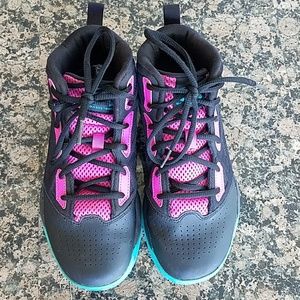 Under Armour Basketball Hightops Kids 6Y